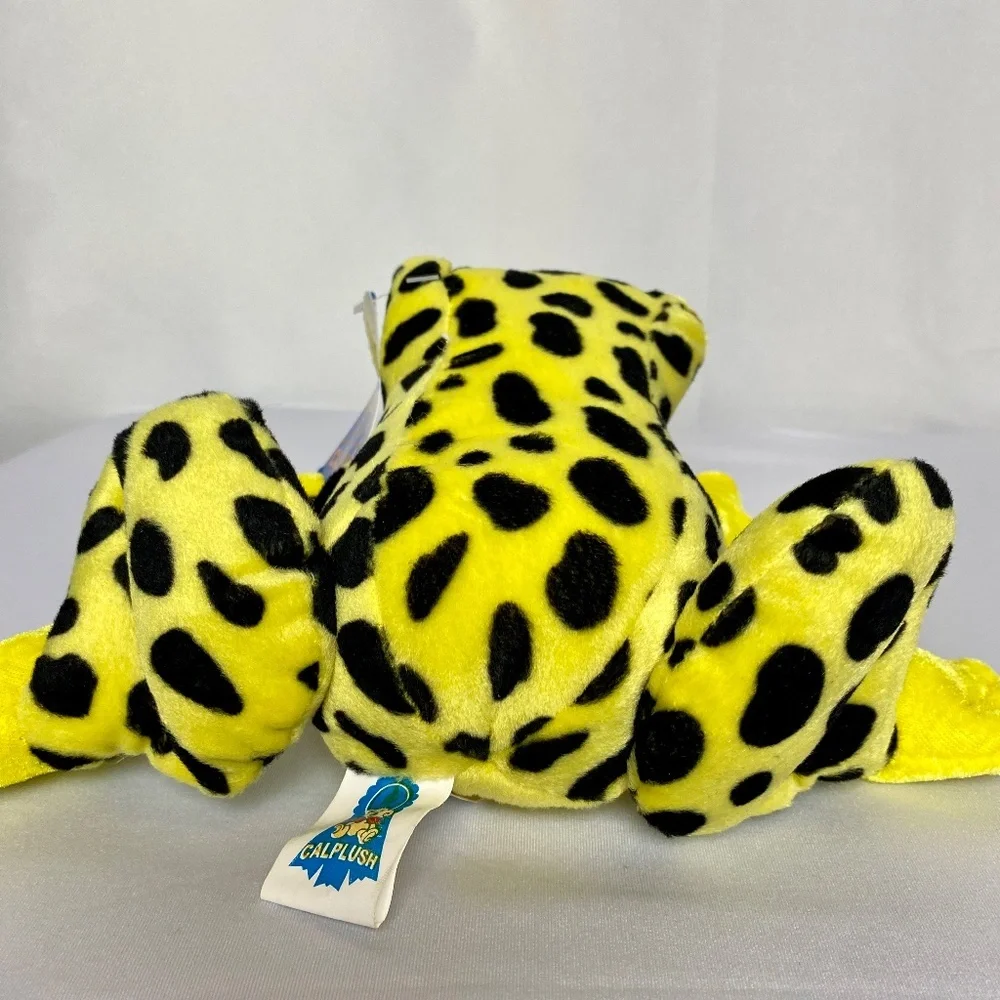 NWT Pair of Cal plush Green | Yellow Cuddly Soft Plush Animal Spotted Frogs